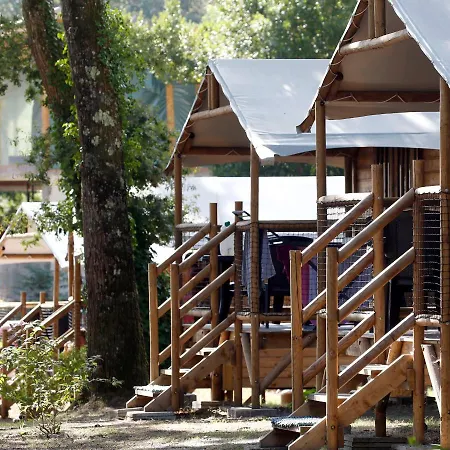 Camping De Fontaine Vieille Campsite