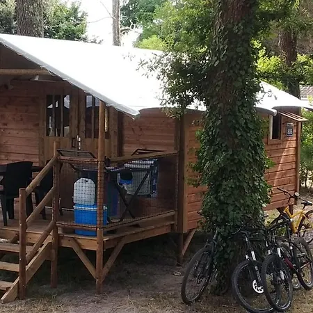 Campsite Camping De Fontaine Vieille